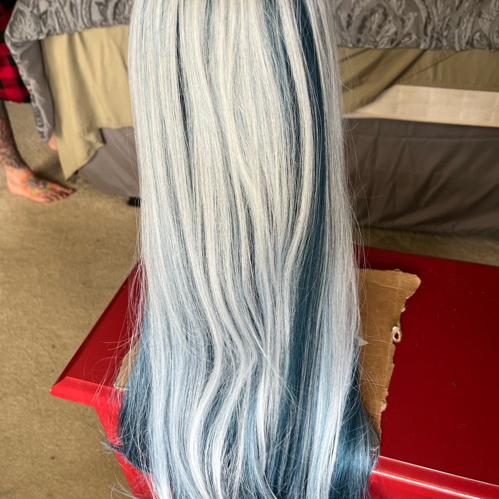 Stylish Black and White Women's Hair Wig